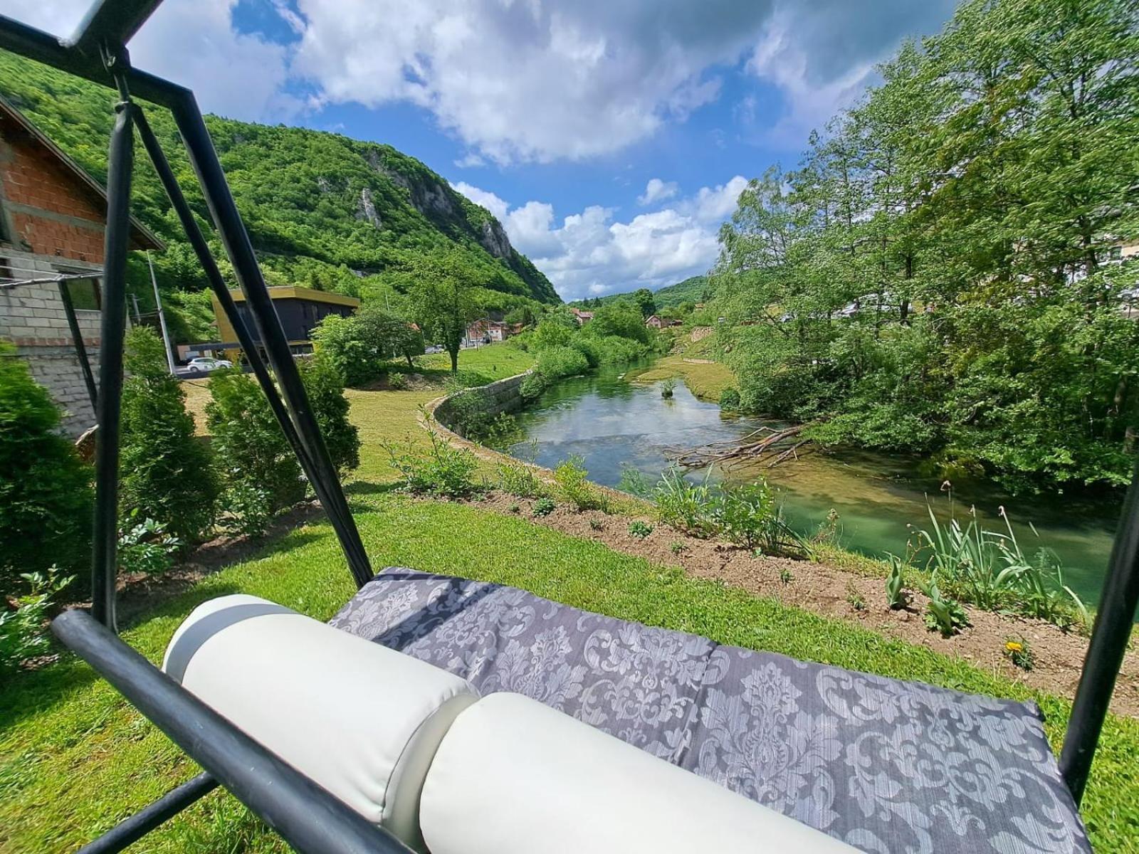 Bed and Breakfast Sobe Zizi Яйце Экстерьер фото