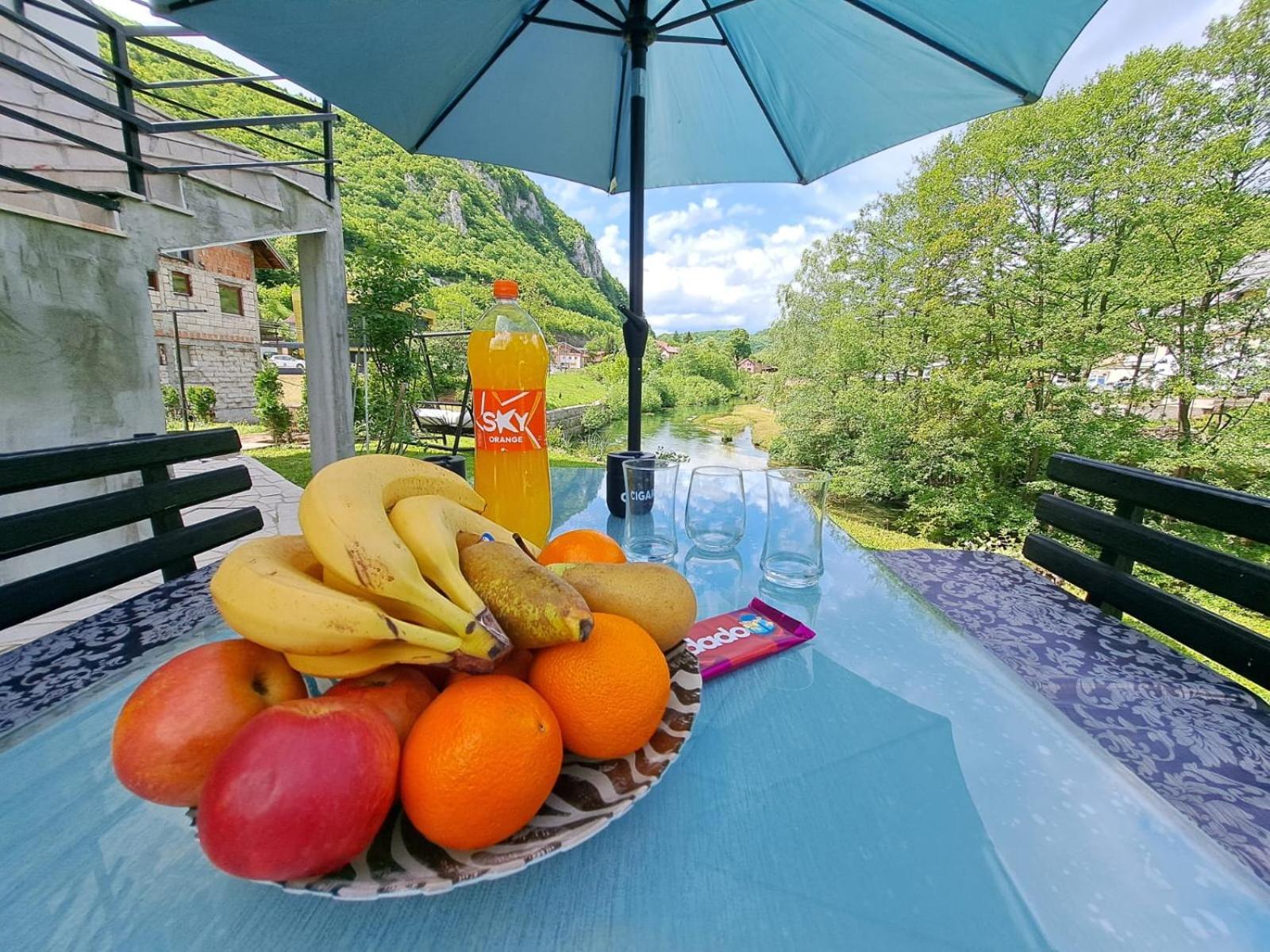 Bed and Breakfast Sobe Zizi Яйце Экстерьер фото