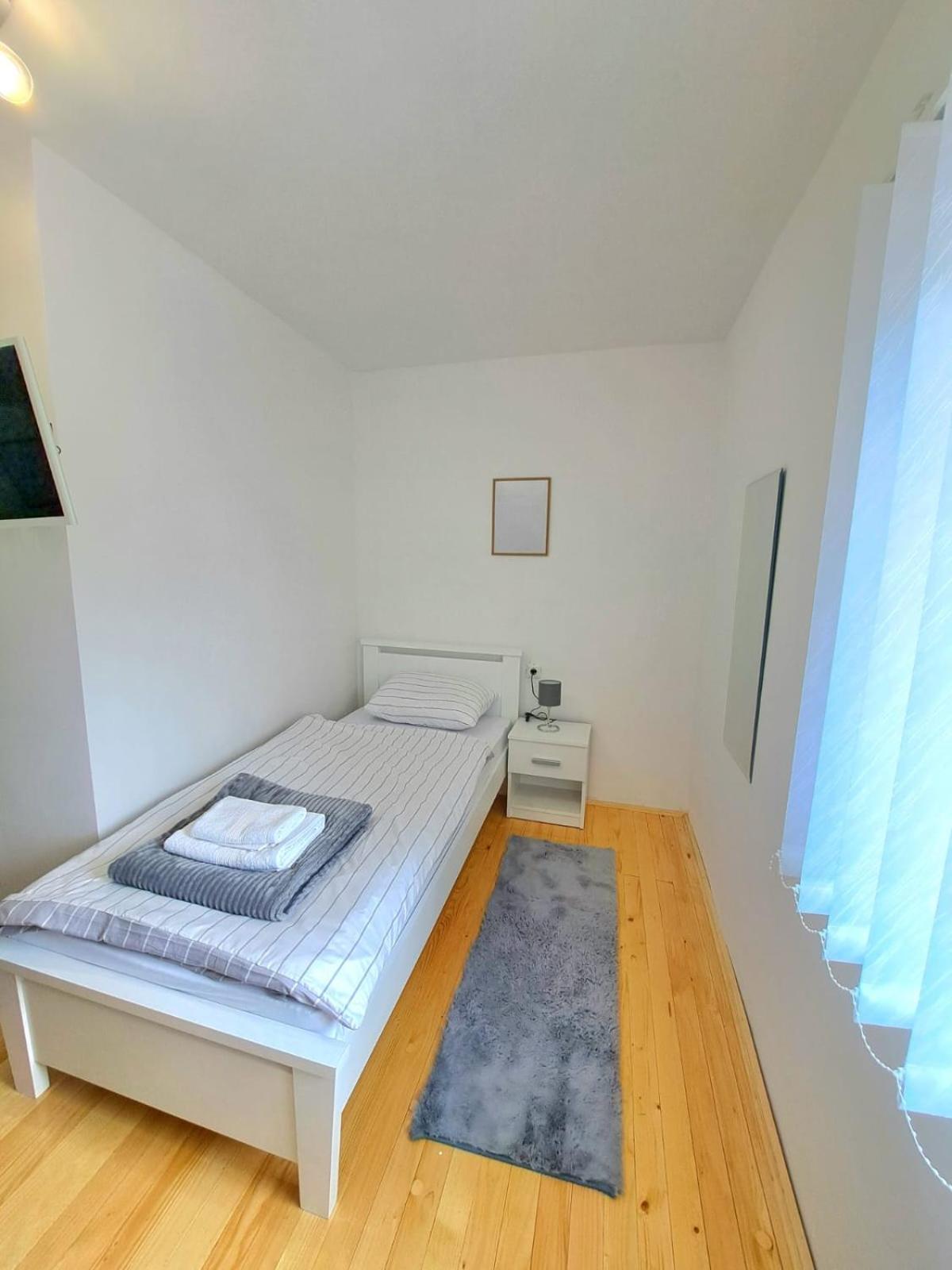 Bed and Breakfast Sobe Zizi Яйце Экстерьер фото