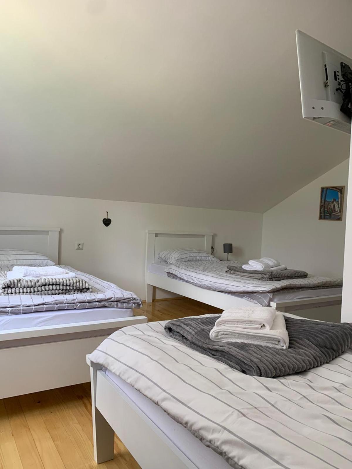 Bed and Breakfast Sobe Zizi Яйце Экстерьер фото
