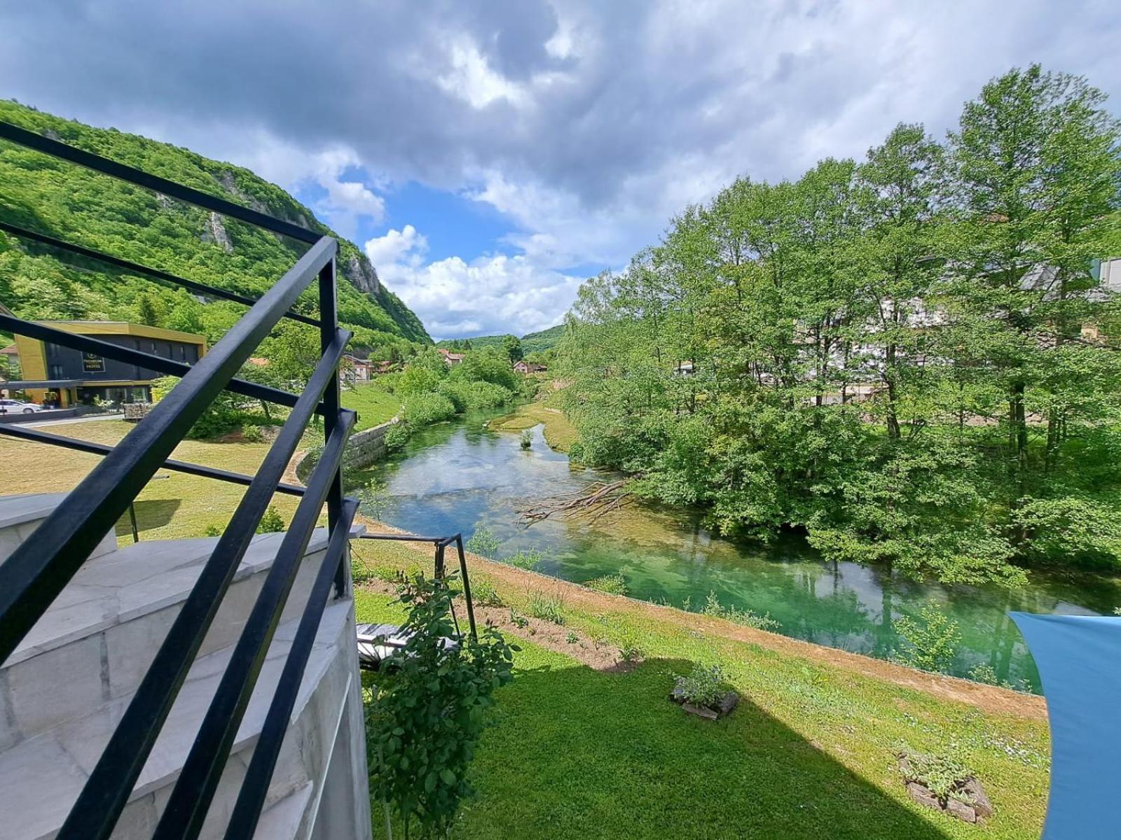 Bed and Breakfast Sobe Zizi Яйце Экстерьер фото